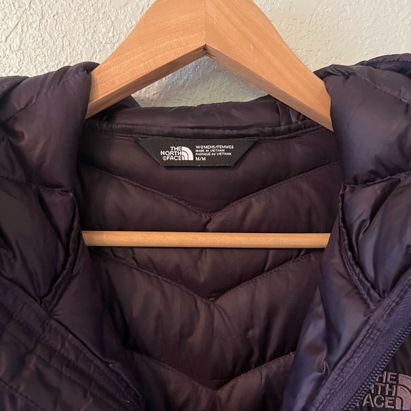 NORTHFACE TREVAIL PARKA - Picture 3 of 4